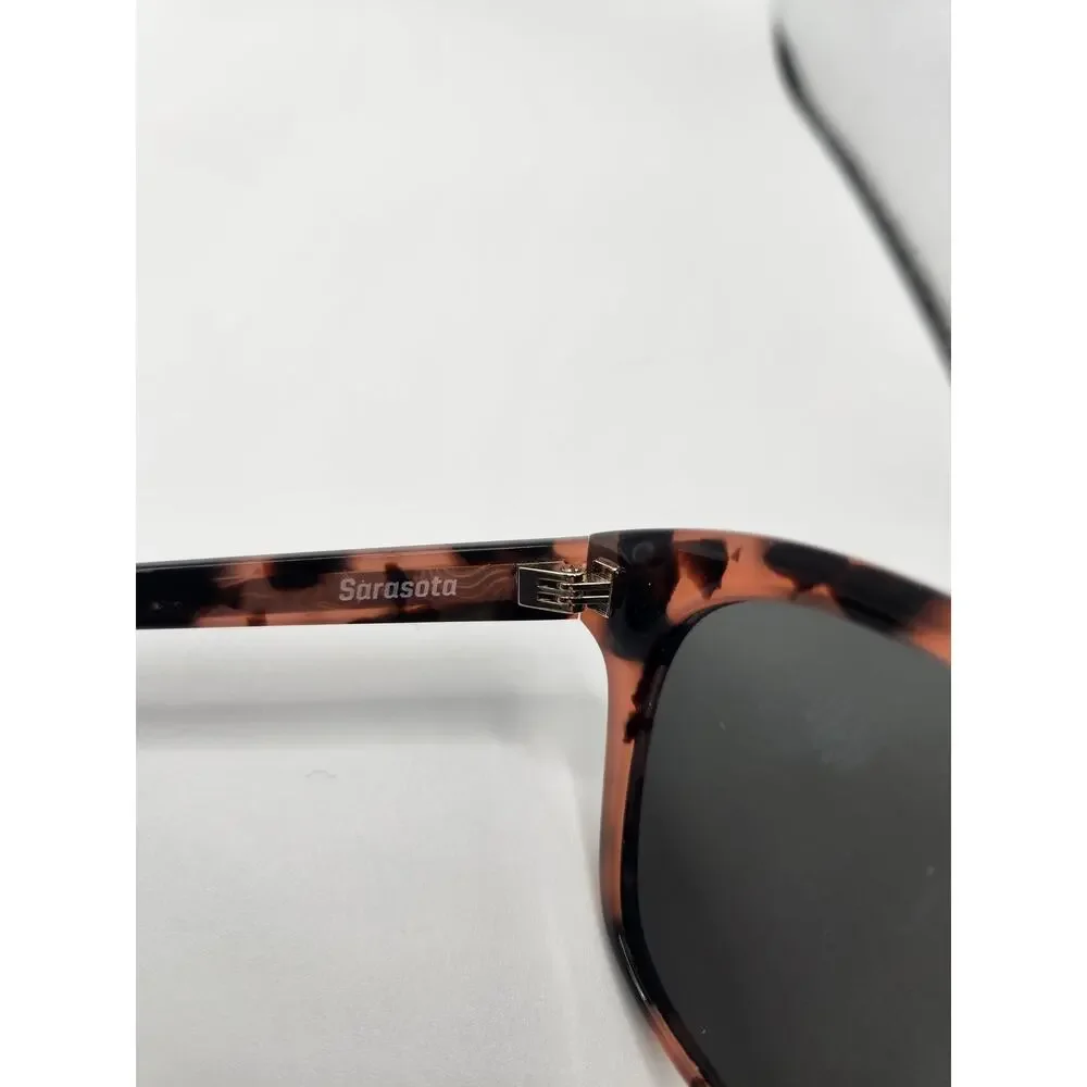 Women's Costa Del mar Sarasota sunglasses (NEED NEW LENSES)